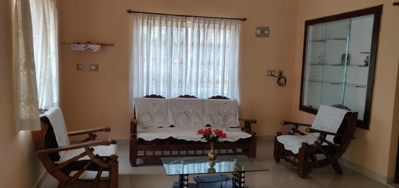Giri'S Homestay מדיקרי מראה חיצוני תמונה