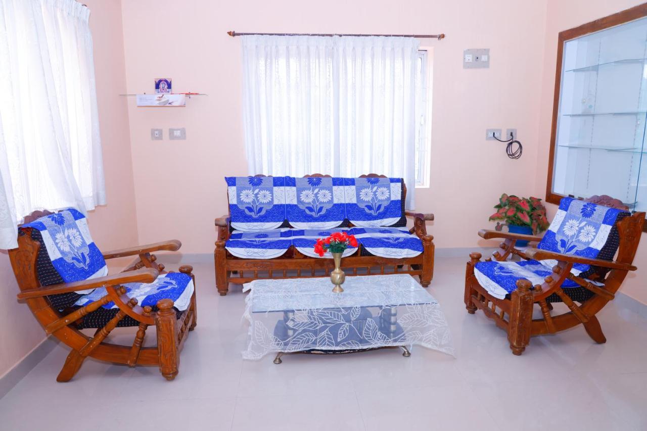 Giri'S Homestay מדיקרי מראה חיצוני תמונה