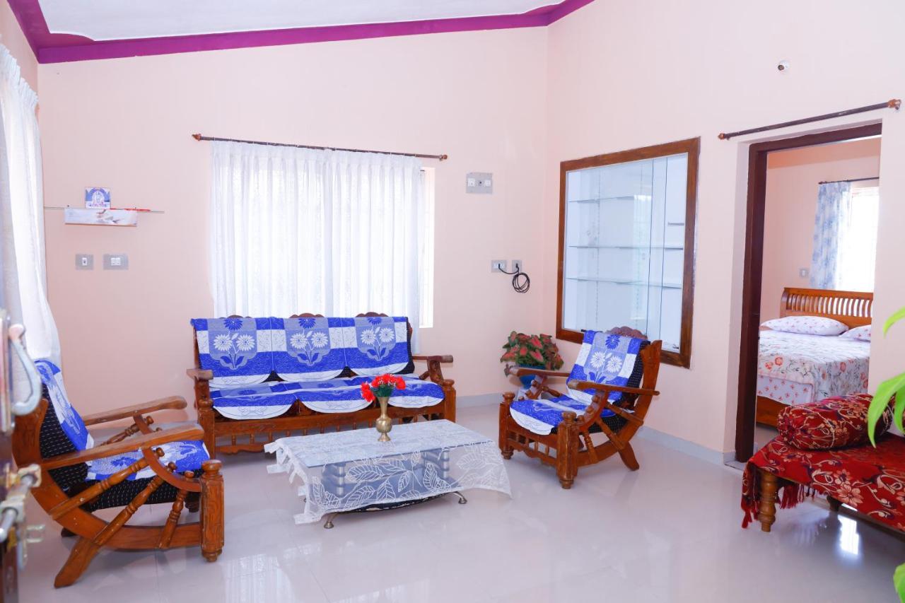 Giri'S Homestay מדיקרי מראה חיצוני תמונה