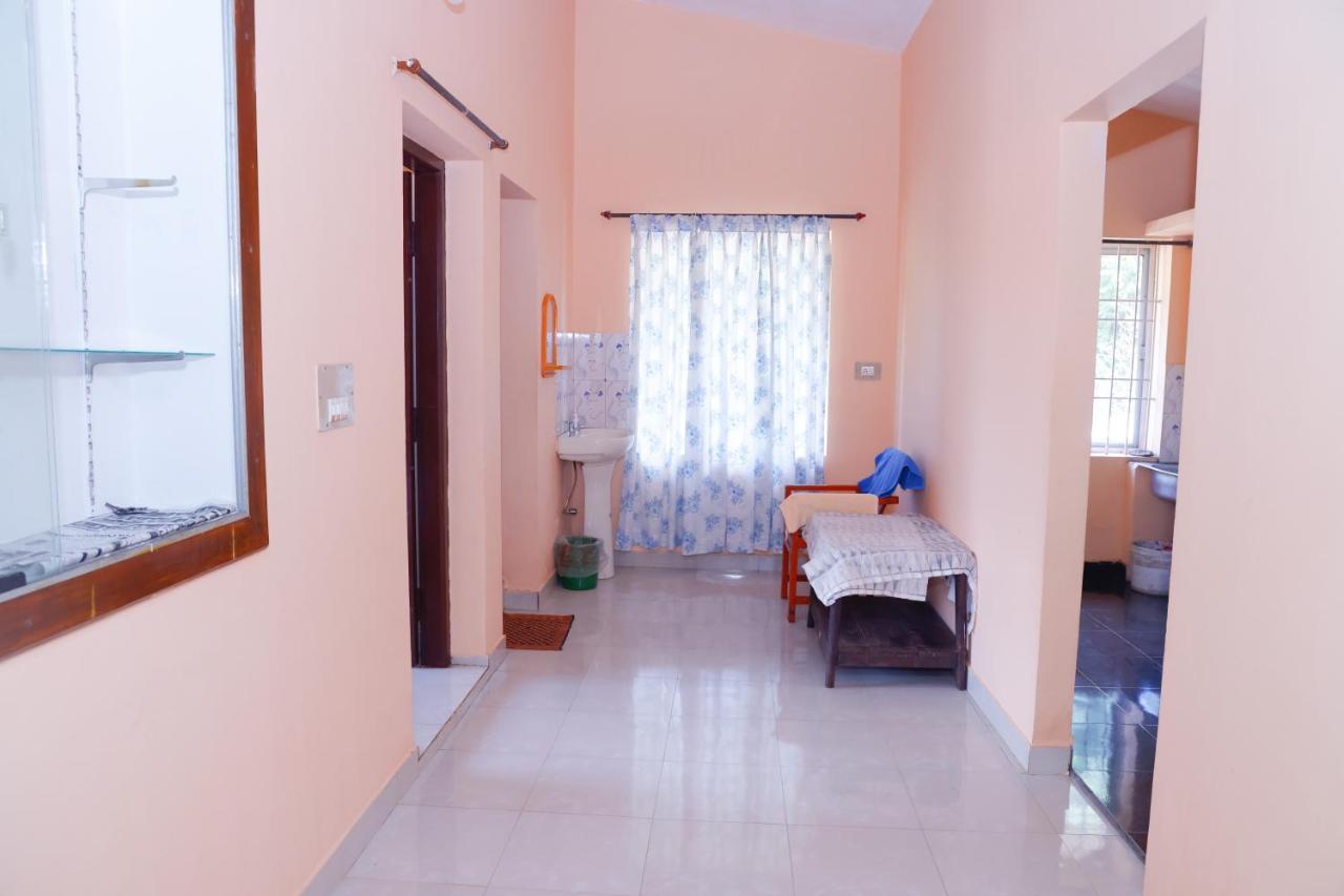 Giri'S Homestay מדיקרי מראה חיצוני תמונה
